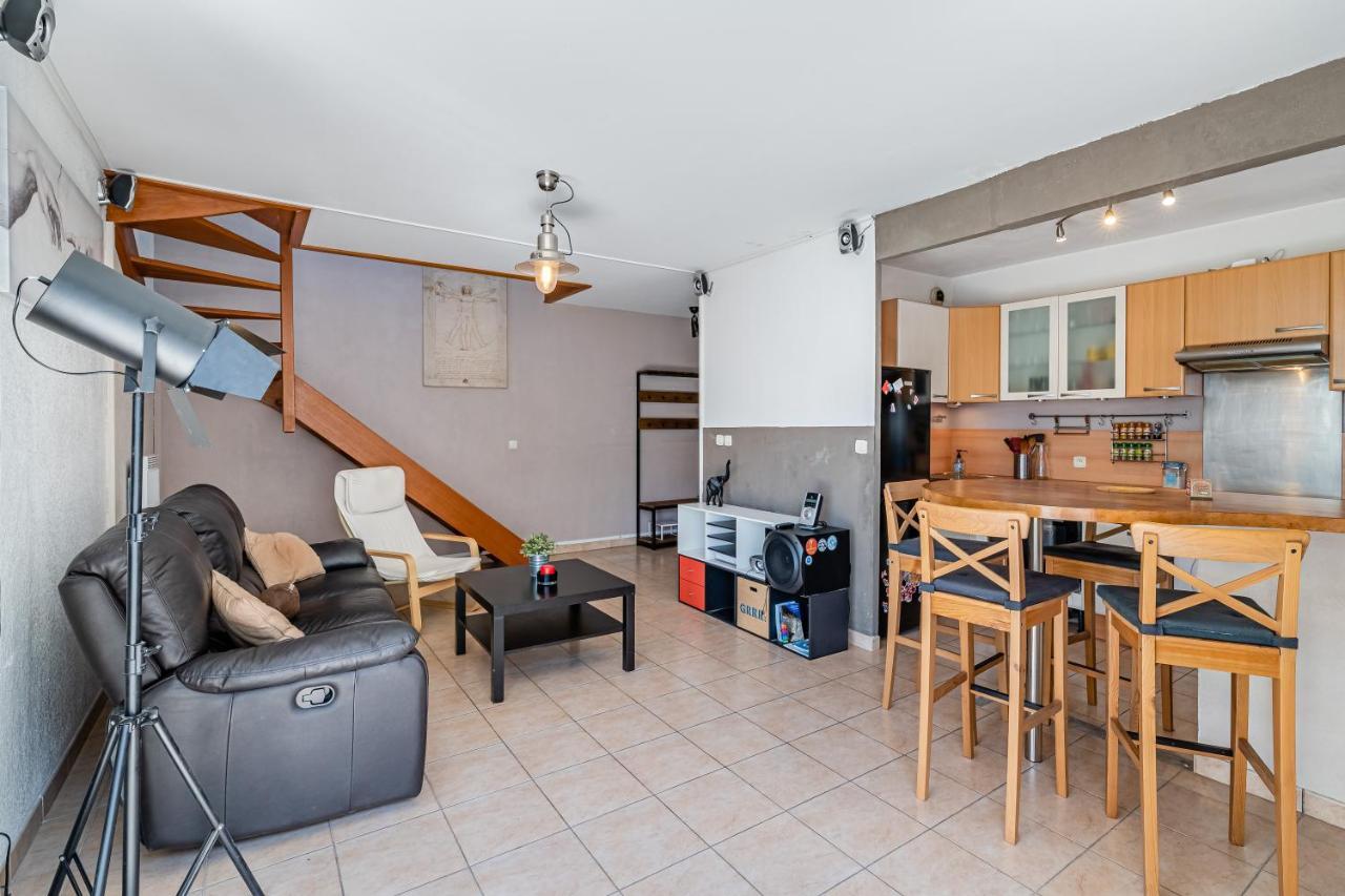 La Joliette; Duplex 2 Chambres, Parking Inclus+ Terrasse+ Ascenseur Marseille Eksteriør billede